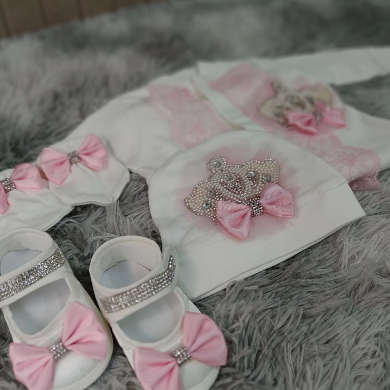 Welcome Home Baby Romper Mitte - Baby Nursery Pink review and price